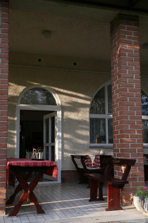 Alabastrom Panzio Es Etterem Bed and Breakfast Bogács Buitenkant foto