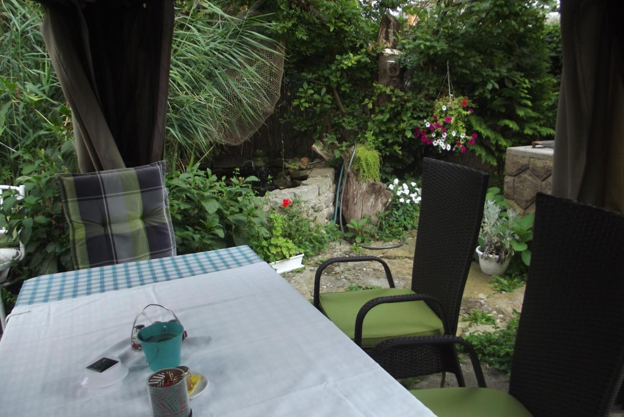 Alabastrom Panzio Es Etterem Bed and Breakfast Bogács Buitenkant foto